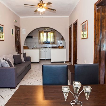 Eleana Apartments And Studios Agios Georgios  Exteriör bild